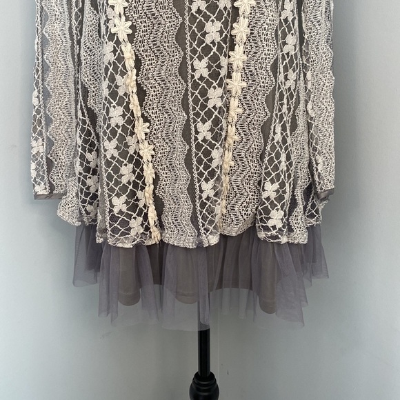 Altar’d State Boho Lace Bow Ruffle Long Tunic Top Blouse - Picture 6 of 8